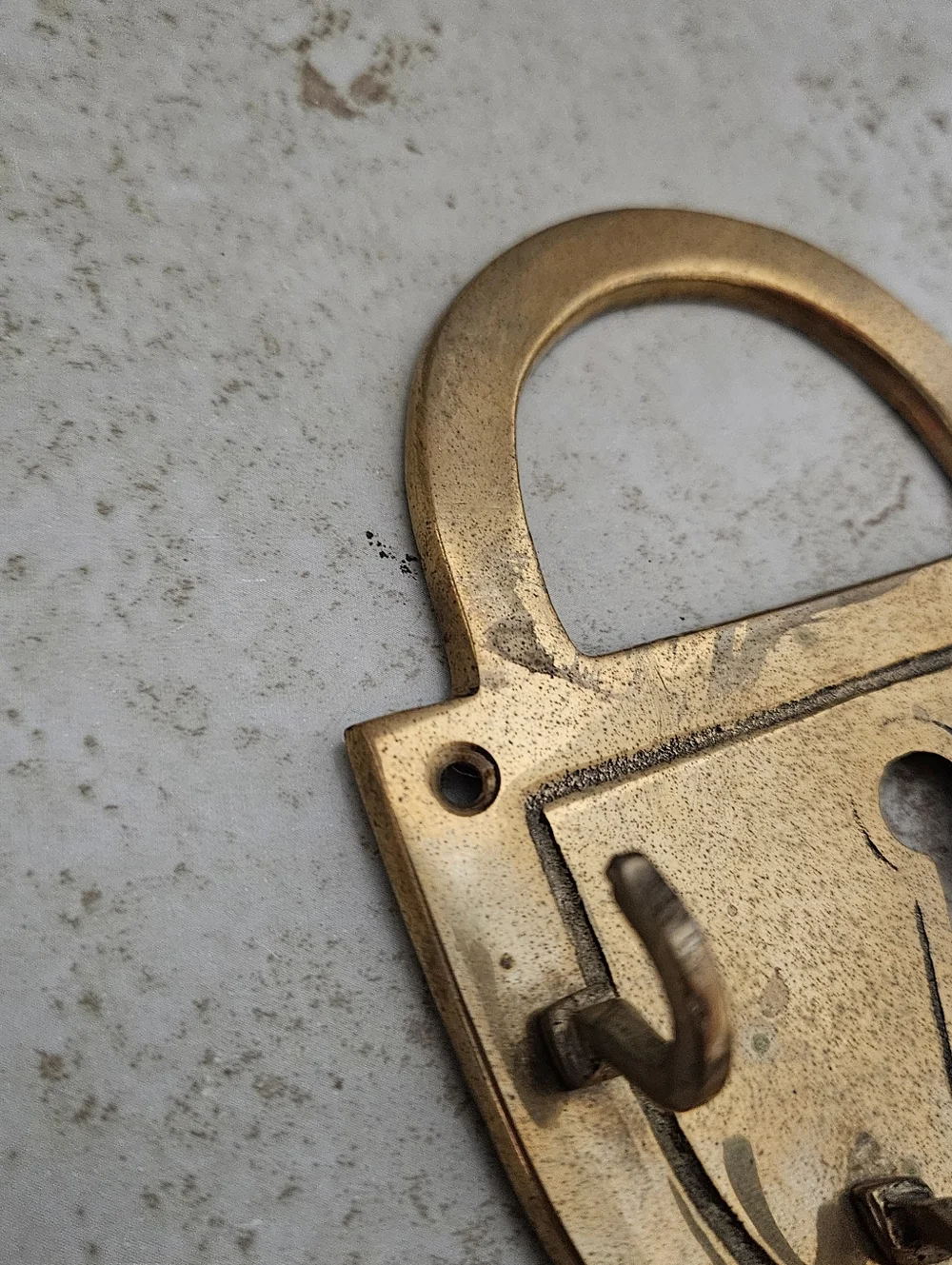 Vintage Brass Padlock Shaped Wall Key Holder Organizer Decor 5 Hooks